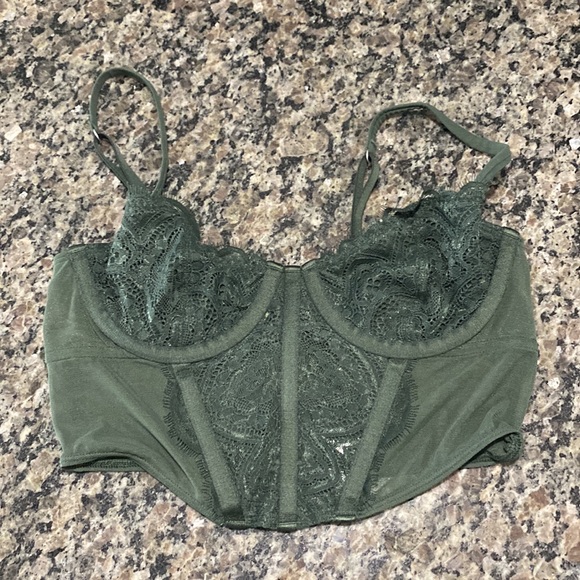 Hollister Intimates & Sleepwear Hollister Came Bralette And